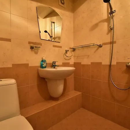 Apartment Yunchov Guest House *